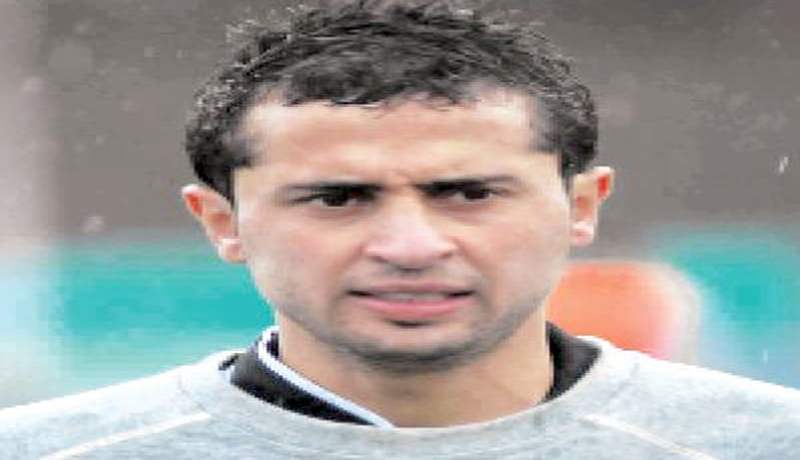 إدارة السنــــافــر تتفـــاوض مــــع دلهــــوم وبلجــيــلالي