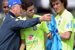 سكولاري للاعبي السامبـا: اذهبـــــوا إلى منازلـكـــم وقبّــلــوا أولادكـم