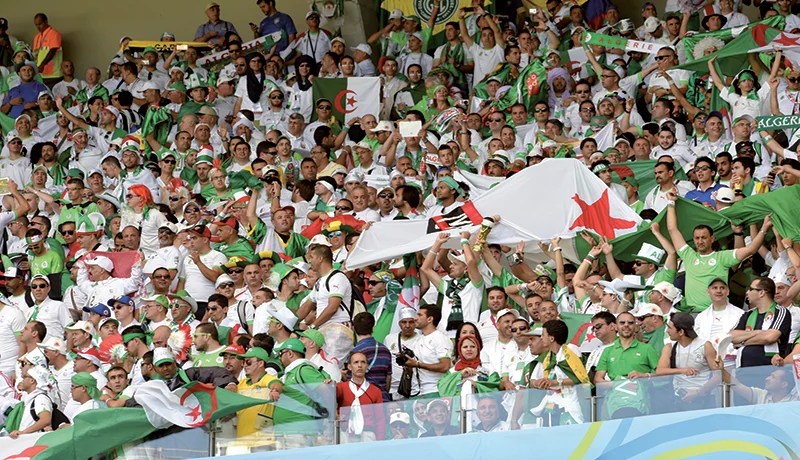 أنصار «الخضر» خرجوا غاضبين من حليلوزيتش.. حمّلوه المسؤولية ولقبوه بـ«خائفوفيتش»