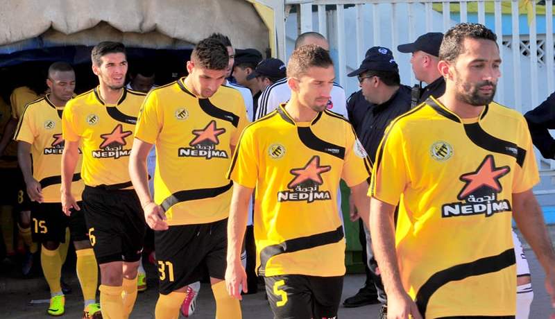 الصفراء تسعى لاستعادة نغمة الانتصارات في “لافيجري”