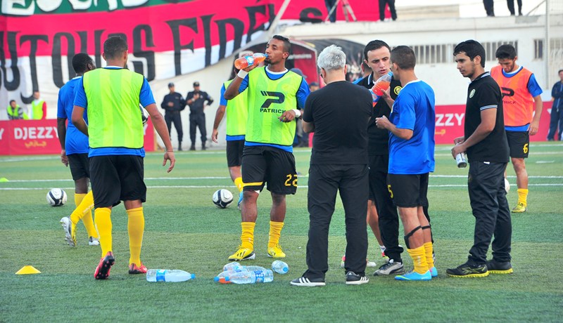 مجلس إدارة اتحاد الحراش يقترح إبعاد بلقروي من الفريق ويطلب 4 ملايير لتسريحه