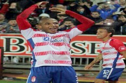 الصحافة الإسبانية تثني على براهيمي وتصفه بـ«غارينشا» غرناطة