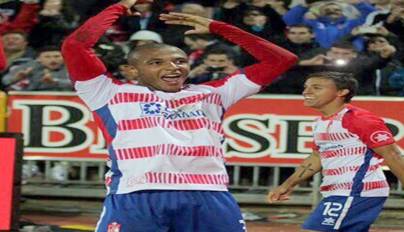 الصحافة الإسبانية تثني على براهيمي وتصفه بـ«غارينشا» غرناطة