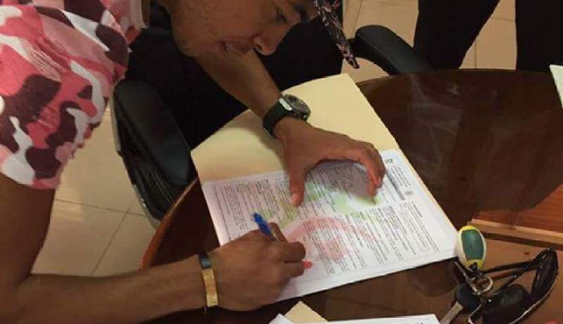 عواج يجدد عقده ويستمرّ في مولودية الجزائر