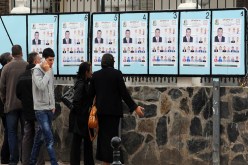 مرشحون يعتدون على القانون ويستغلون شعارات الأندية للترويج لحملاتهم الانتخابية