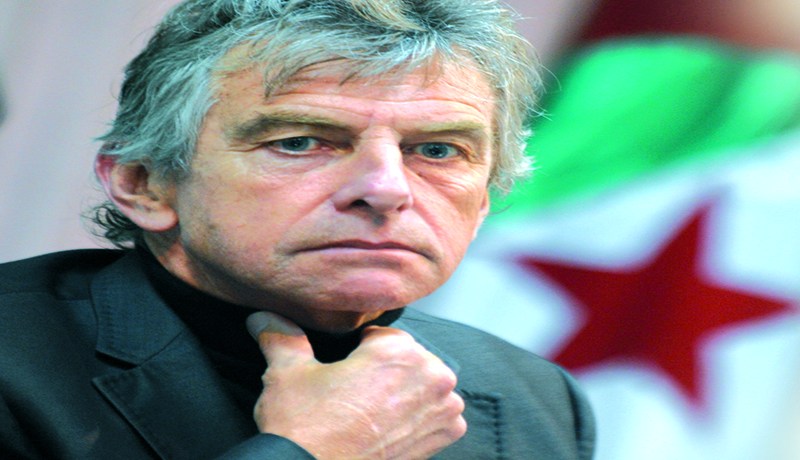 لا أحد يفرض علي اللاعبين وهذا المنتخب سيكـون  له مستقبل كبير