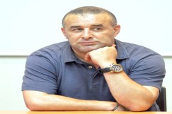 بن شيخة: شحاتة فخر كــل العرب وأفضّل العمل في النادي على المنتخب