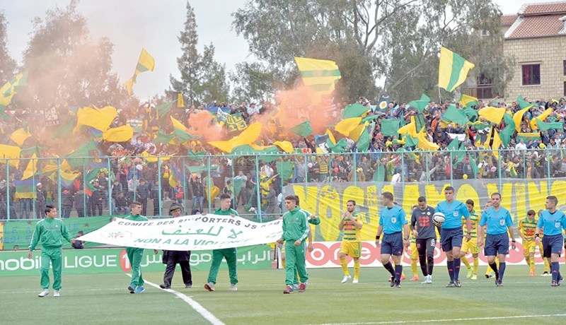 أنصار شبيبة القبائل يؤجّلون الاحتجاج إلى الخميس ويهـدّدون بمسيرة لطرد حناشي