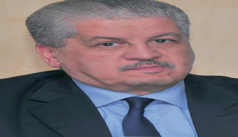 كل الشركات ملزمة بالاستثمار في الأندية ..ومن الآن فصاعدا كل الملاعب ستكون مغطاة