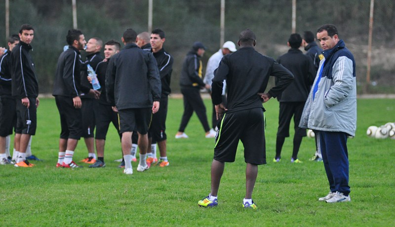 أساسيو اتحاد الحراش يسقطون برباعيـةأمام بارادو والاحتياطيون يفوزون على فوردلو