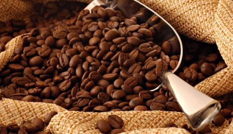 الحكومة تمنع تسويق القهوة المحمصة التي تتجاوز نسبة السكر فيها 3 %