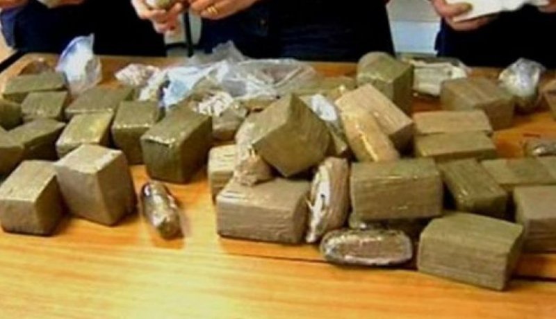 توقيف شخص وحجز 3 كلغ من الكيف في تلمسان