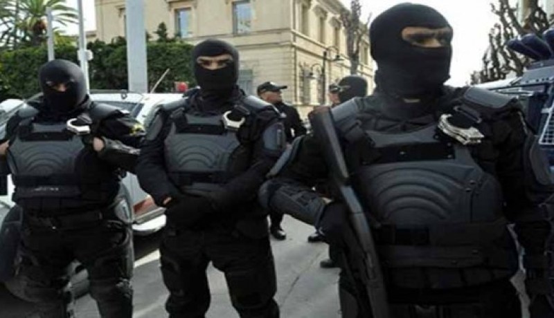توقيف 3 إرهابيين تونسيين حاولوا التسلّل من ليبيا