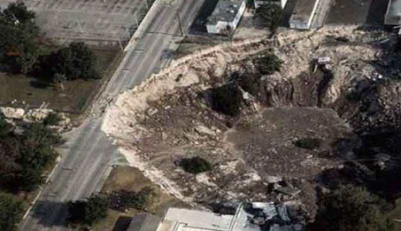 وفاة 3 أطفال إثر انهيار أرضي في ساو باولو بالبرازيل