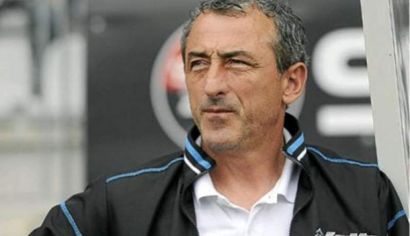 بــــازداريفيتش يتفــــاوض مع نـــادي سويسري والإدارة تتفـــق مبدئيــــا مـــع إيميليــــو فيريـــرا