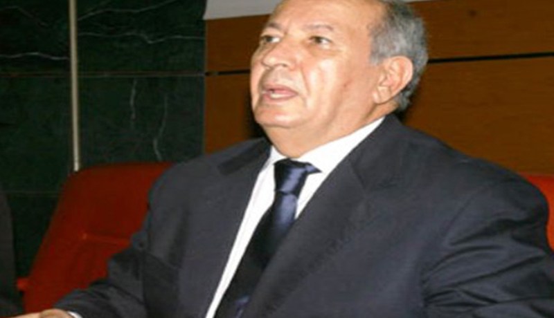على الدولة مساندة روراوة لرئاسة الكاف وإنهاء إمبراطورية حياتو