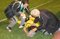 أنصار اتحاد الحراش يثورون على اللاعبين وحاولوا الاعتداء عليهم في التدريبات