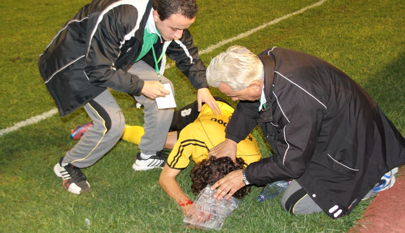 أنصار اتحاد الحراش يثورون على اللاعبين وحاولوا الاعتداء عليهم في التدريبات
