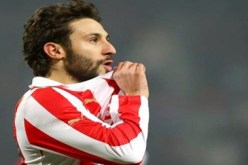 عبدون يتوج بجائزة أحسن لاعب في البطولة اليونانية