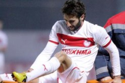 عبدون يصاب ويغيب عن تدريبات أولمبياكوس رفقة جبور قبل نصف نهائي الكأس