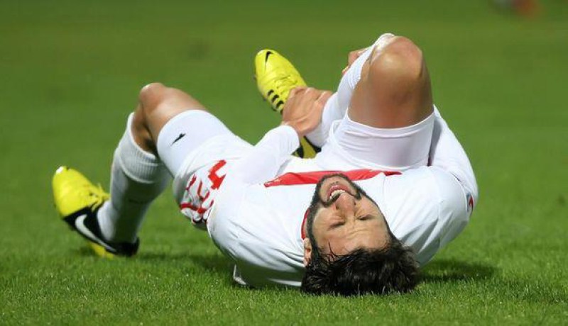 عبدون يصاب… يغيب ثلاثة أسابيع وقد يضيّع كأس إفريقيا