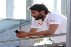 عبدون يرفض لعب مباراة ودية مع أولمبياكوس والإدارة تعرضه للبيع بأكثر من 3 ملايين أورو