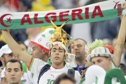 المنتخــــب الجـــزائــــري دون أنصــــار ليـــس منتخبـــا وغيــابهــــم عـــن الكــــان نقطــــة سلبيــــة