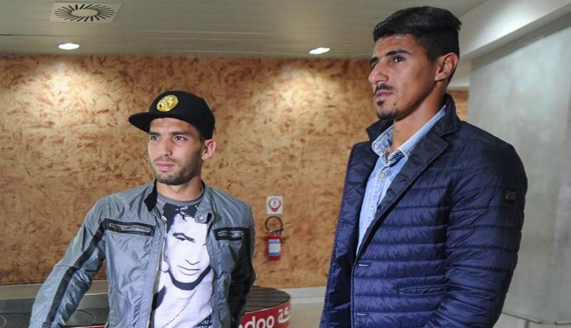 “الفـــــــاف” تهـــــرب الـــلاعبين في المطـــــار وتــــربص “الخــضـــر” ينطلق بتعــــداد مكتمــل