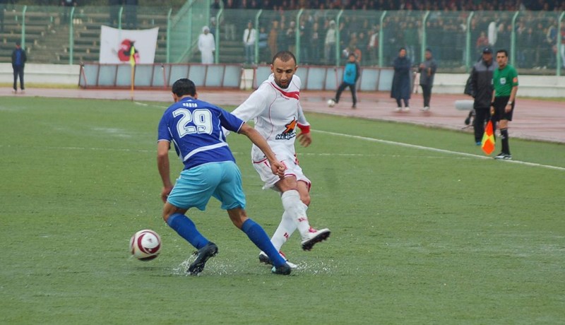 عمراني‮ ‬يركّز على الجانب النفسي‮ ‬لإعادة الروح للمجموعة
