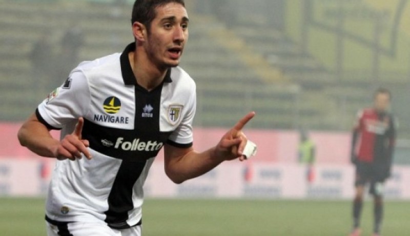 بارما لن يقبل بأقل من 15 مليون يورو لتسريح بلفوضيل لليوفي أو نابولي