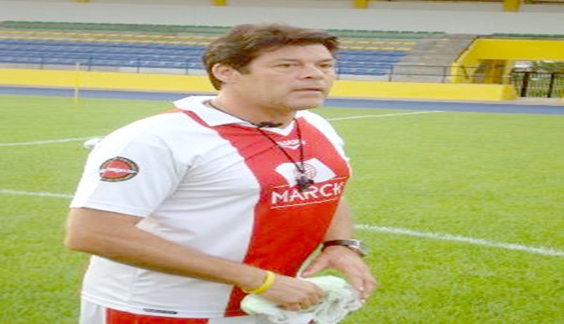 البلجيكي‮ ‬إيماييل لوك بنسبة كبيرة المدرب الجديد لمولودية وهران ‮ ‬