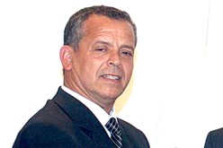 “‬الفاف وعدتني‮ ‬بمباشرة مهامي‮ ‬مع المحليين في‮ ‬سبتمبر‮.. ‬وإذا تغير القرار فسيكون أمر آخر‮”‬