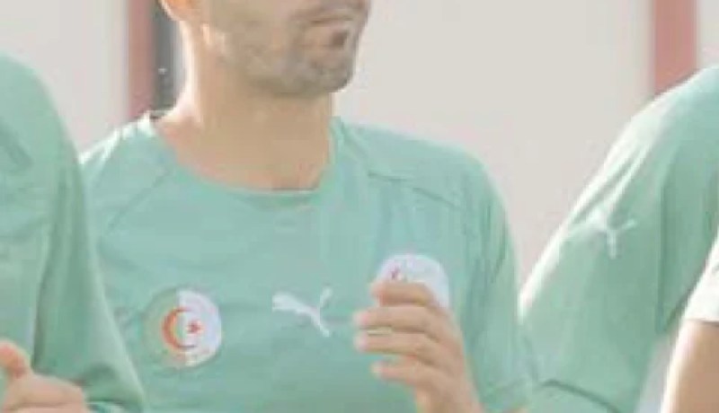 قريشي يعاقب بن موسى بحجة عدم الانضباط ويبعده نهائيا من المنتخب الوطني