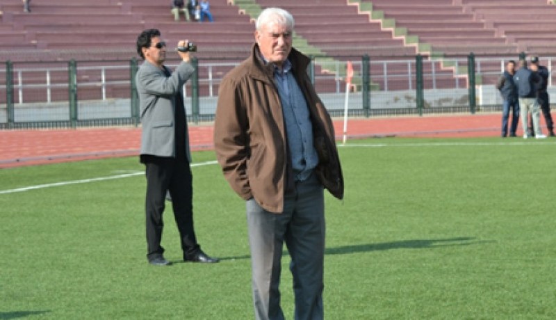 بن يلس لا يلقى الإجماع وحديث عن نية سليماني تولي رئاسة الوداد