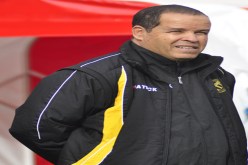 شارف يتلاسن مع مناصر ويغادر التدريبات غضبا من غياب اللاعبين وسط حديث عن استقالته