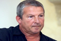 الفرنسي “كوربيس” يحل اليوم بالجزائر لانهاء المفاوضات مع حداد وتوقيع العقد