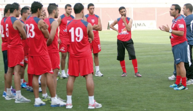 أرينا يطرد بن علجية مسعودي وحميتي من الفريق وسيغيبون أمام السنافر وجزر القمر