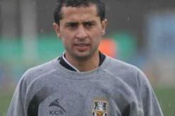 دلهوم يواصل خرجاته… يوبّخ زملاءه والإدارة تؤجل الحسم في مصيره