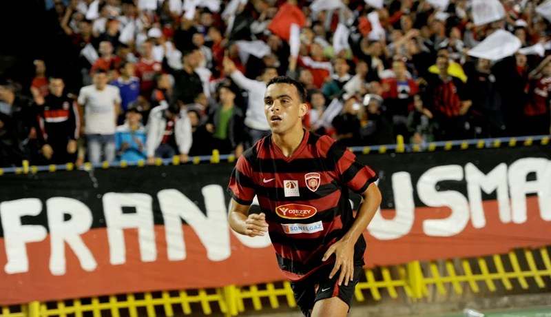 نساخ وبن عمارة‮ ‬يوقّعان لموسمين وجديات‮ ‬يجدد في‮ ‬اتحاد العاصمة