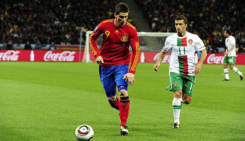 الماتدور الإسباني‮ ‬يصطدم بالعملاق البرتغالي‮ ‬في‮ ‬مباراة لا تقبل القسمة على اثنين