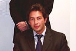 فريد بجاوي من بائع للقهوة… إلى الذراع الأيمن لشكيب خليل