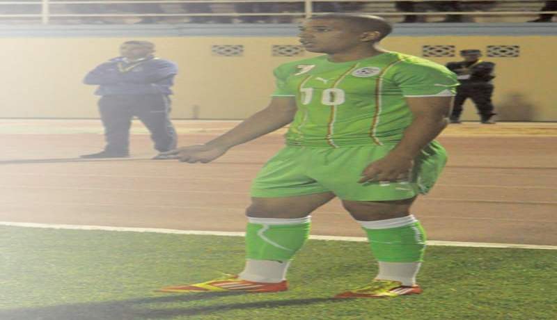 فيغولي‮ ‬رفقة دروغبا،‮ ‬يايا توري‮ ‬وبلهندة في‮ ‬التشكيلة المثالية الإفريقية لموسم‮ ‬2012