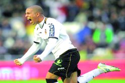 فالنسيا الإسباني‮ ‬يريد تمديد عقد فغولي‮ ‬ومانشستر سيتي‮ ‬وتوتنهام مهتمان به