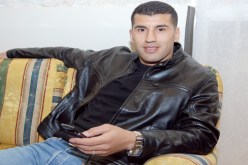 “يغلبني رمضان أثناء التدريبات والمباريات… ولم أتقبل الإفطار في الكاميرون”