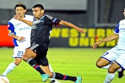 الفرنسيون يورّطون غزال وبنزية في التطبيع مع الكيان الصهيوني