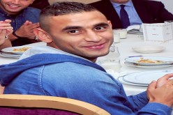 قنصل الجزائر بسانت إيتيان يكرّم فوزي غولام بعد التأهل إلى المونديال