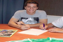 حمومة‮ ‬يدير ظهره للخضر مجددا ويفضّل انتظار المنتخب الفرنسي