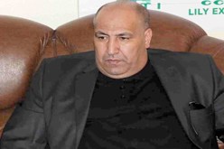 حمّار يطرد طبيب الفريق وحديث عن اتفاق فيلود مع شباب قسنطينة