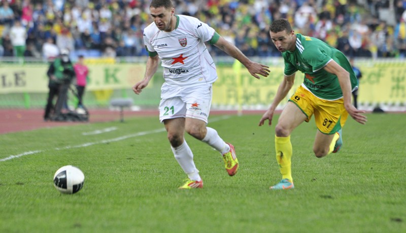 العميد يصرّ على نقاط “الكلاسيكو” قبل موعد الكأس