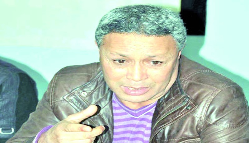 مصطفى كويسي لـ النهار :حاليلوزيتش استغنى عن مبادئه، وكان عليه استدعاء بلفوضيل